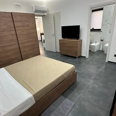 アパート Deluxe Lungomare カターニア